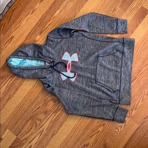 Women’s Underarmour sweatshirt/hoodie